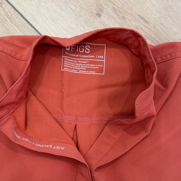 Figs Women's Jogger Set - Terracotta - Picture 5 of 6